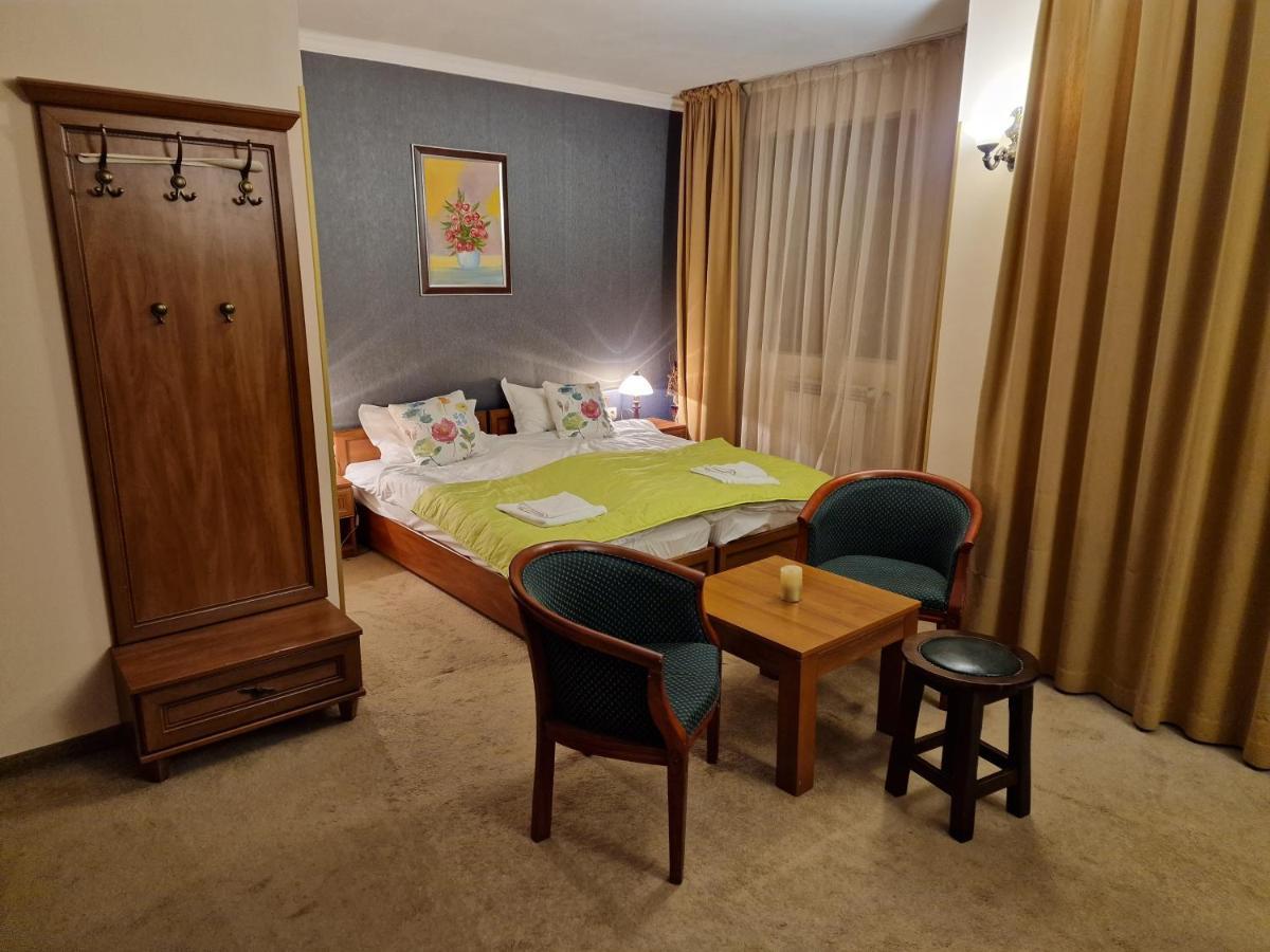 Lucy'S Apartments Emerald Bansko Esterno foto